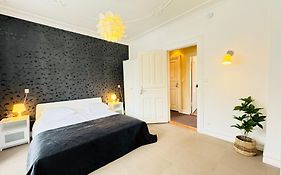 Adnana - Villa Firenze - 2 Bedrooms Bright Apartment