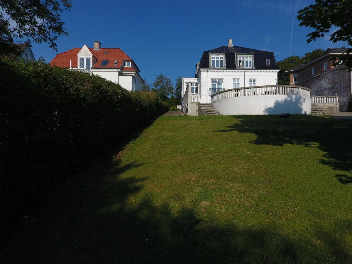 Adnana - Villa Firenze - 2 Bedrooms Bright Apartment Aalborg Exterior foto