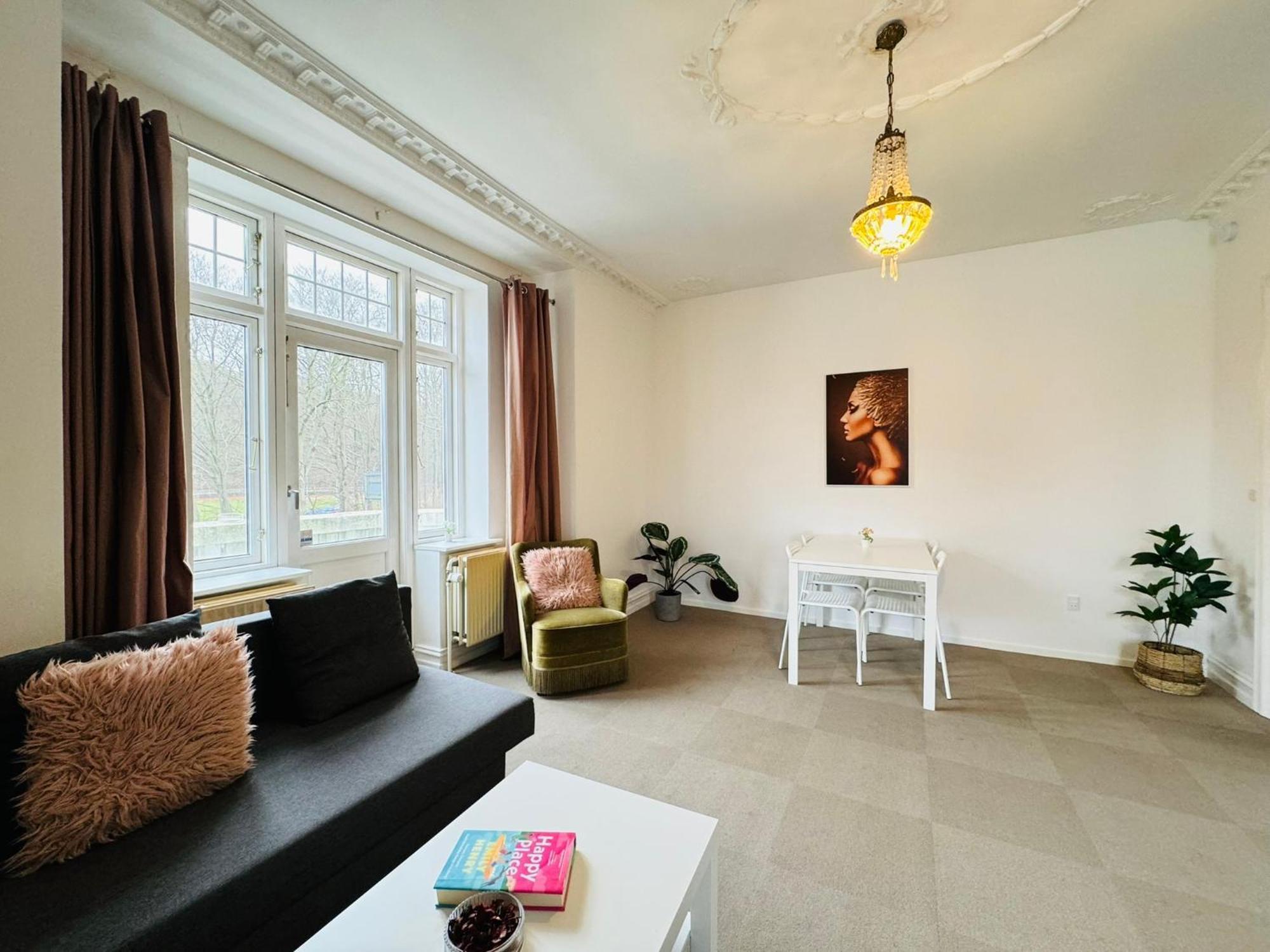 Adnana - Villa Firenze - 2 Bedrooms Bright Apartment Aalborg Exterior foto
