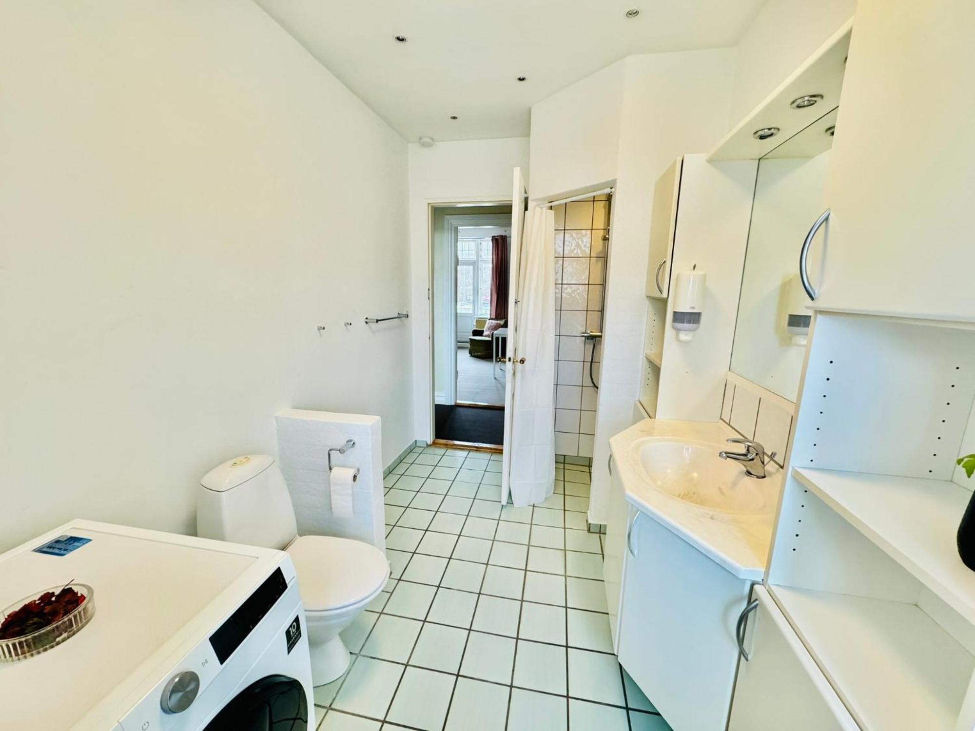 Adnana - Villa Firenze - 2 Bedrooms Bright Apartment Aalborg Exterior foto